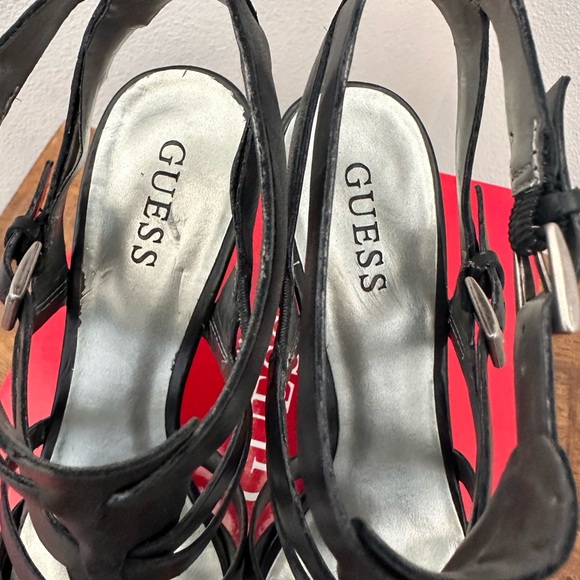 GUESS strap heels black leather - Picture 7 of 7